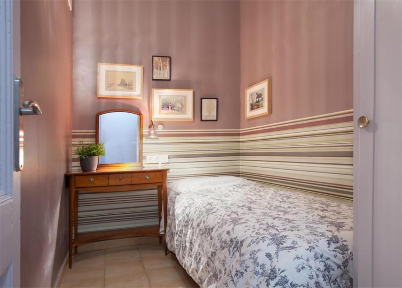 Fuer 5 Personen Ca 70 Qm In Barcelona-eixample, Costa Brava Costa Del Maresme Appartement *
